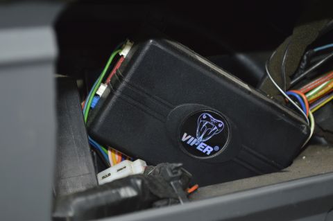 1992 Ford Bronco - Close-up of a Viper alarm module and its associated wiring harness.