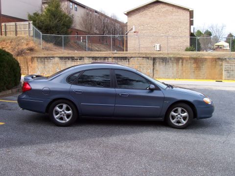 2000 Ford Taurus photo