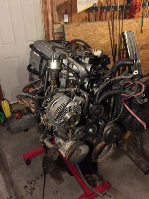 1989 Ford Bronco - another view of the front of the motor. note the side mount 130A 3G alternator. you can tell its a 130A because of the 2 large holes on the…