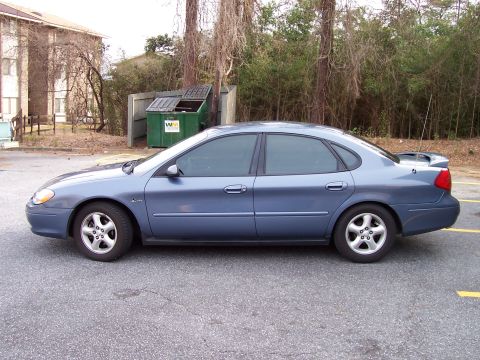2000 Ford Taurus photo