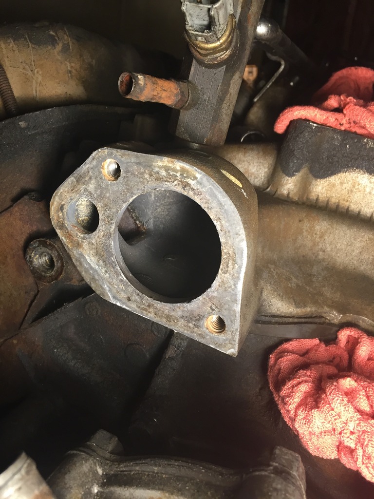 look at how clean the coolant passages are in the intake manifold!  i was shocked myself.