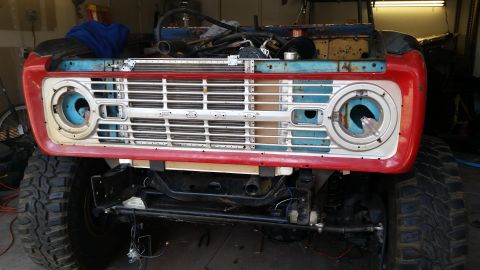 1979 Ford Bronco - This 1978 Ford Bronco's front end is partially disassembled, revealing the engine bay.