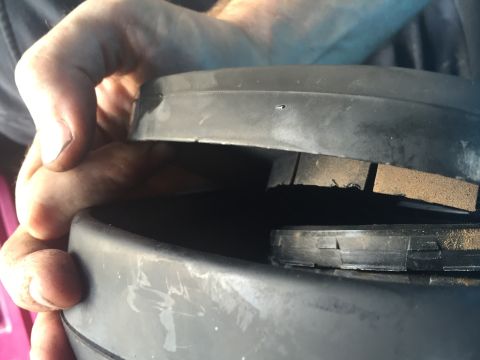 1994 Ford Bronco - Here you can start to see what the locking tabs look like as you start to un-clip more and more of the retaining clips. Also note the rubbe…