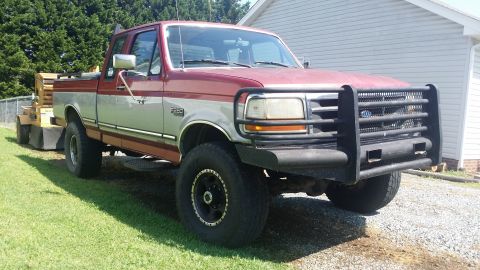 1996 Ford F-250 - Bed style line does not quite match up with the cab. That is bothersome.