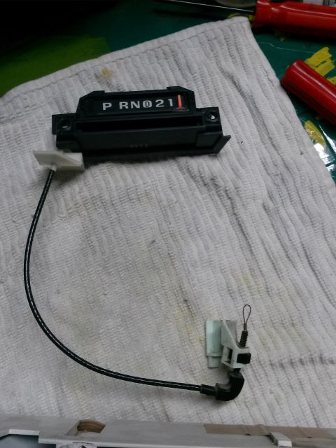1996 Ford Bronco - Gear shift indicator showing P R N 0 2 1 with a red indicator marker.