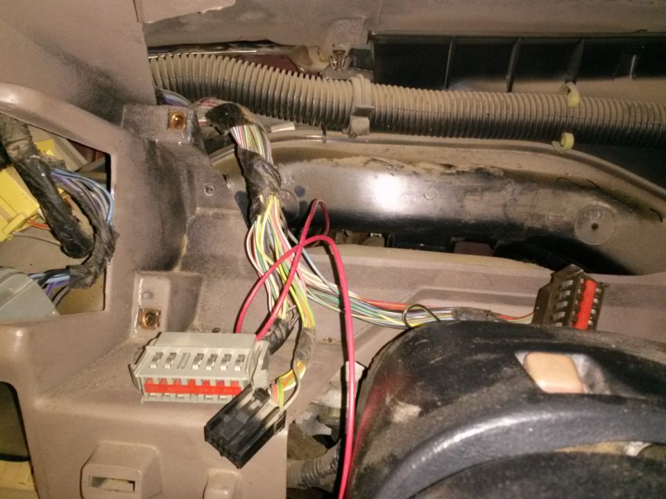 Dashboard wiring harness with red and yellow connectors