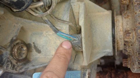 1996 Ford Bronco - Gotta research what these wires are for on the original electric 1356 case.