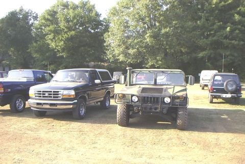 1995 Ford Bronco - A Military hummer parked beside me!