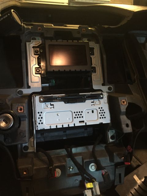 2013 Ford Taurus - Head unit swapped and wired.