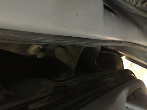 1995 Ford Bronco - Door hinge repair.