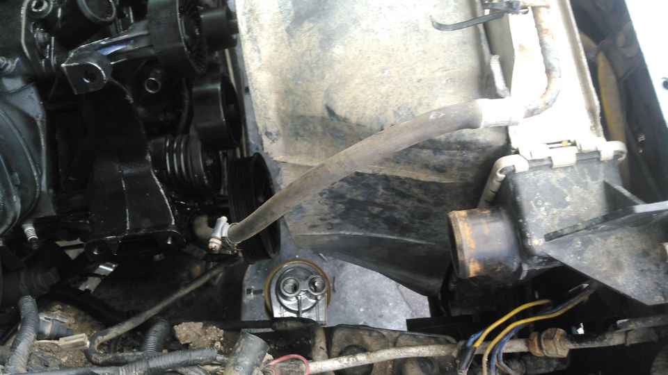 top view of mount with the radiator and fan shroud mocked into place. there should be plenty of room to clear everything