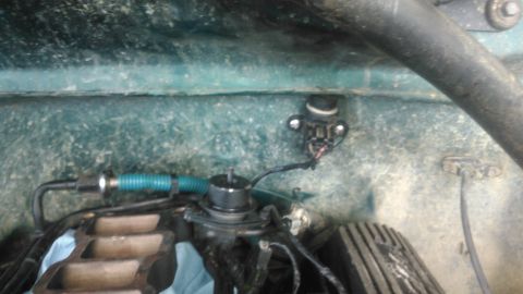 1996 Ford Bronco - this intake manifold doesnt allow for the stock location of the vacuum solenoids, DPFE sensor, or the ignition coil. i decided to mount the…