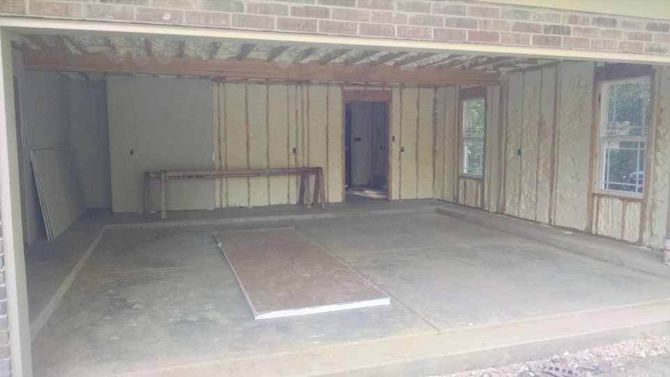 This is the first time since the framers started that the garage has been clean.