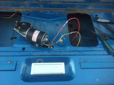 1979 Ford Bronco - Wires through the tailgate to the motor