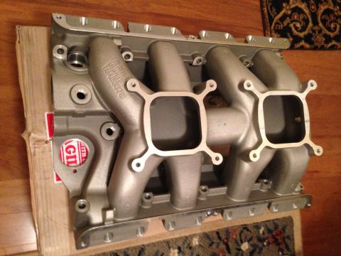 1967 Ford Galaxie - An aluminum intake manifold with a GSI logo and part number YBA20378 is shown.