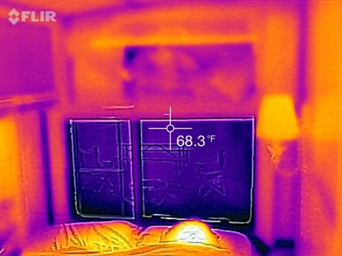 1995 Chevrolet P30 1 Ton - Step Van - This is a thermal image of a room interior. A temperature reading of 68.3°F is displayed on a screen.