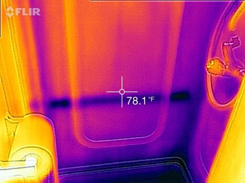 1995 Chevrolet P30 1 Ton - Step Van - A thermal image shows a close-up view of the interior ceiling of a step van, with a temperature reading of 78.1°F displayed.