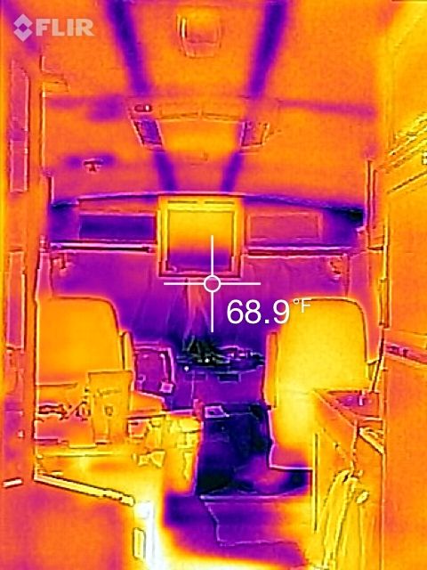 1995 Chevrolet P30 1 Ton - Step Van - Thermal image of the interior of a step van, showing two seats and a central console. A temperature reading of 68.9°F is displayed.