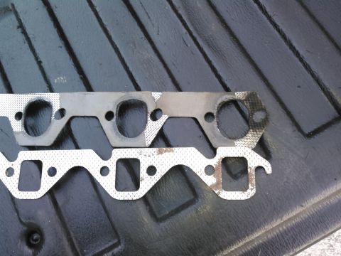 1996 Ford Bronco - dam cheap headers. the header surface isnt perfectly flat and the inclueded gaskets had ports way too big