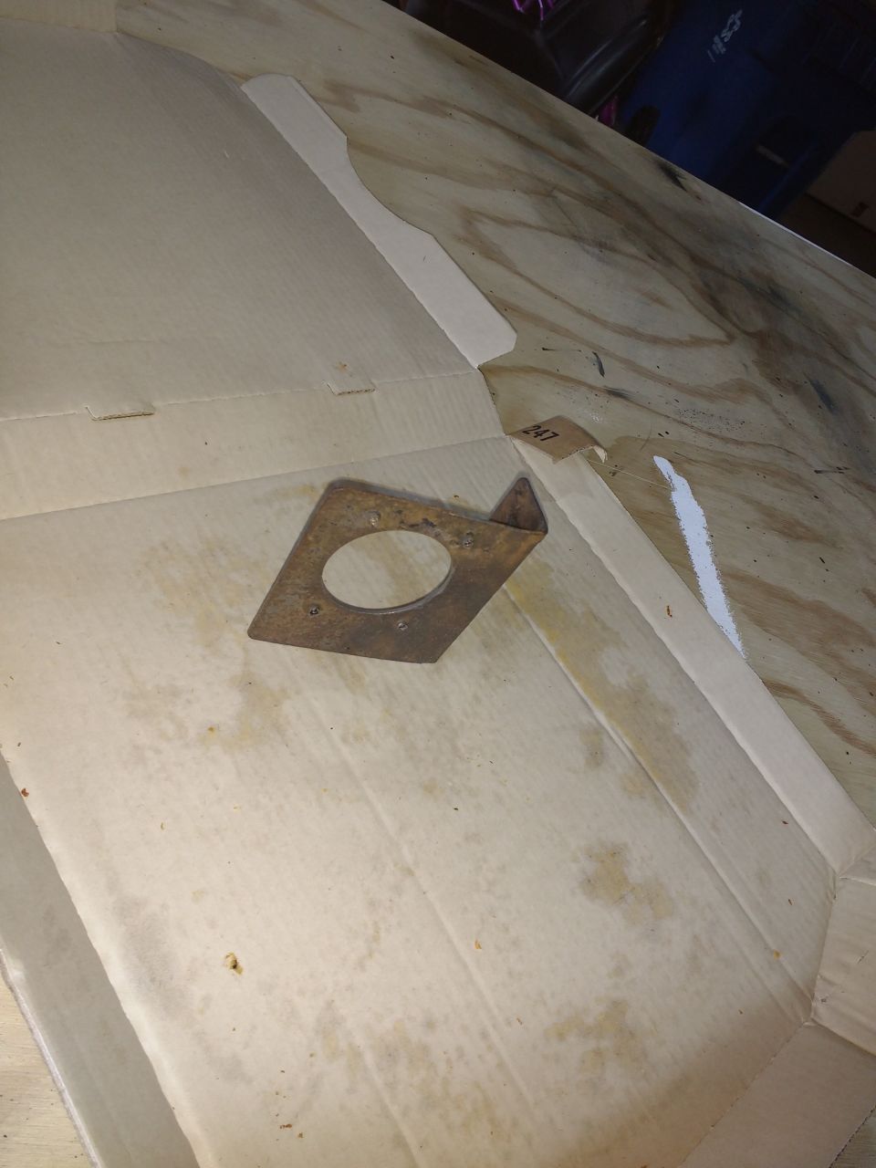My hitch connector bracket was never bolted properly and was beginning to rust pretty bad so I painted it too.