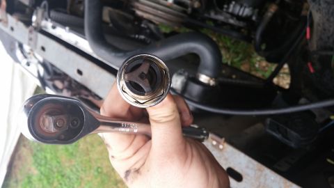 1984 Ford Bronco - Plug 4