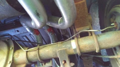 1996 Ford Bronco - Here's both pipes running over the rear axle, lots of room.