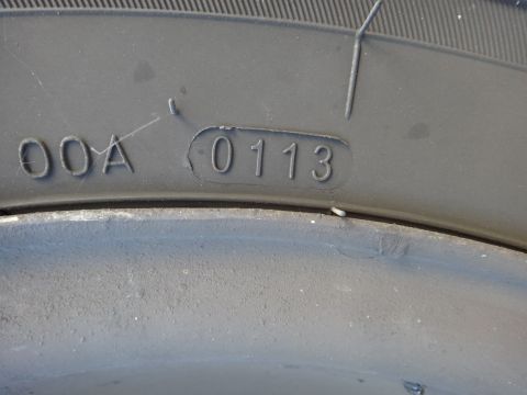 1995 Chevrolet P30 1 Ton - Step Van - The DOT code on the tire indicates it was manufactured in the first week of 2013.