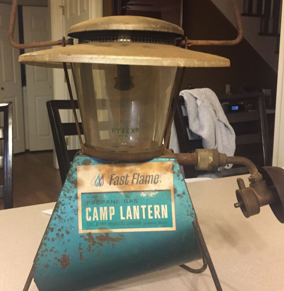 Vintage Fast Flame propane gas camp lantern with Pyrex globe