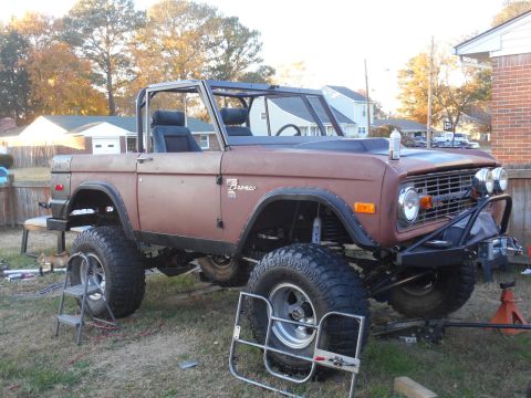 1972 Ford Bronco - This modified Ford Bronco appears to be from the early 1970s, not a 1972 model.