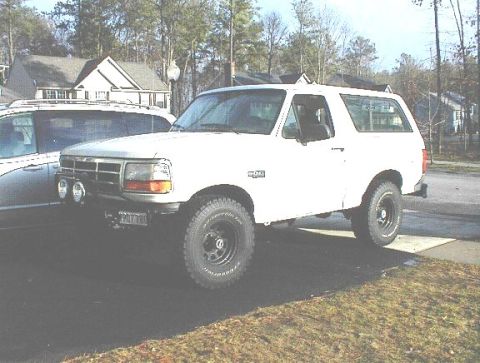 1995 Ford Bronco photo