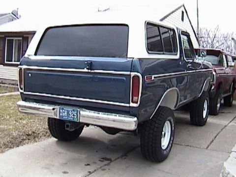 1995 Ford Bronco - Rear view