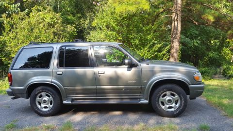 2001 Ford Explorer