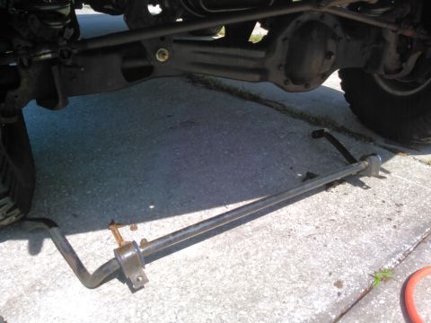 1996 Ford Bronco - i went ahead and dropped the swaybar.