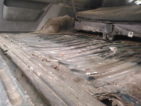 1996 Ford Bronco - due to my 425w engine build, i wanted to upgrade my fuel pump to a 255lph pump. also i wanted to fix my fuel guage which never worked since…