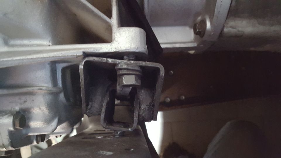 Crossmember from the junkyard doesn't have enough travel for the mount to sit flush. I'll fab my own up.