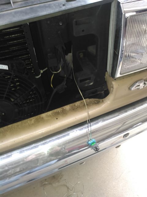 1990 Ford F-250 - i ran the sensor wire to the front of the truck and soldered it up to the sensor it came with. i mounted the sensor near the bumper so radi…