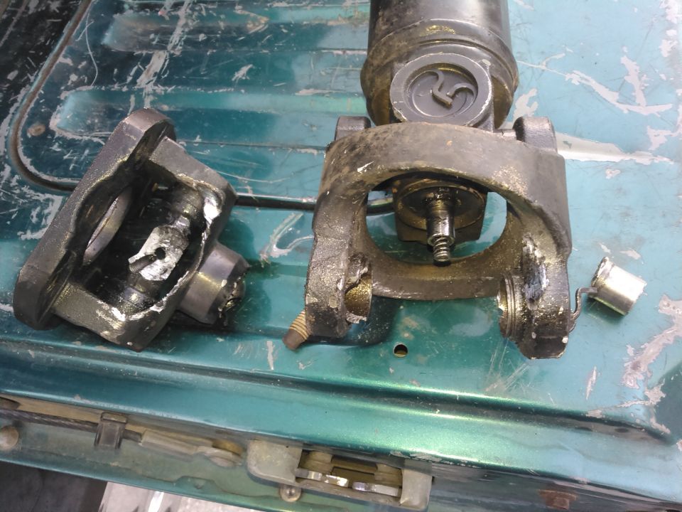 broke my driveshaft again. the u-joint broke this time but the H-yoke is competently warped