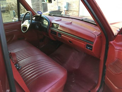 1992 Ford F-150 - Interior, passenger side