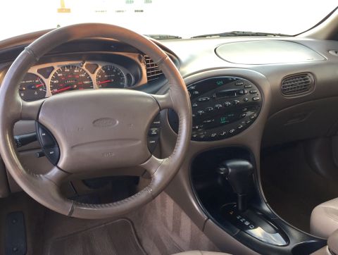 1999 Ford Taurus
