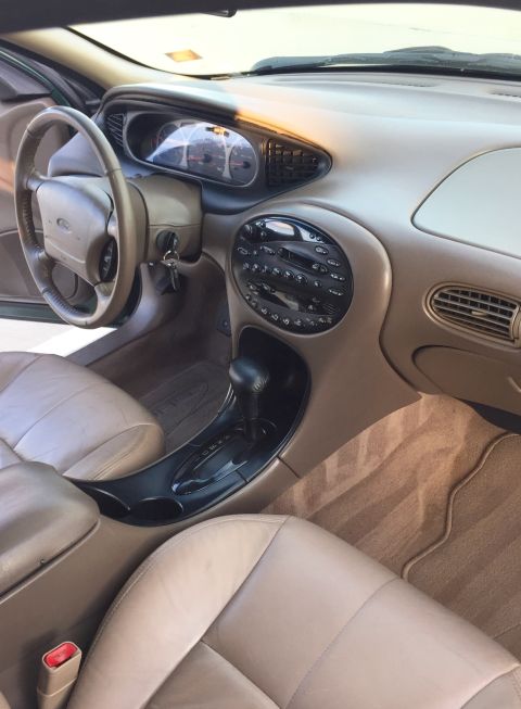 1999 Ford Taurus