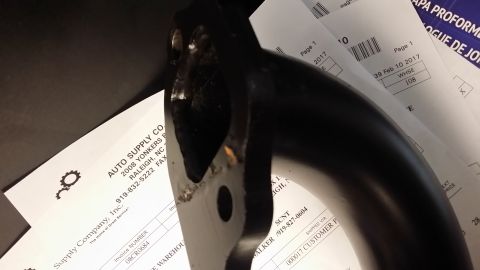 1996 Ford F-250 - What the hell is this? The other header has it too. QC leaves something to be desired. At least the primaries do not stick out past the fla…