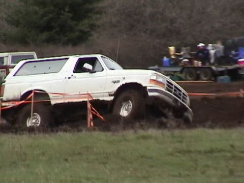 1994 Ford Explorer - Alvey looking like he gonna tip