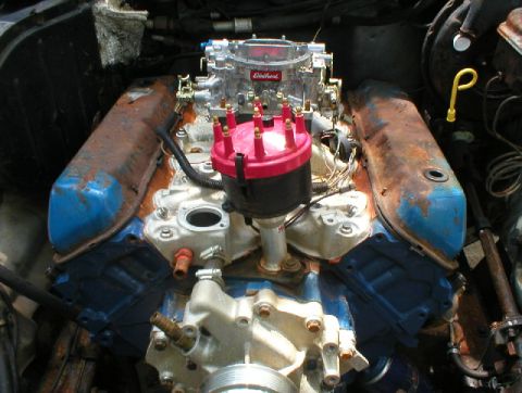 1978 Ford Bronco - This is what happens when you install an engine and then cover the Bronco with a tarp for 3 weeks. =/