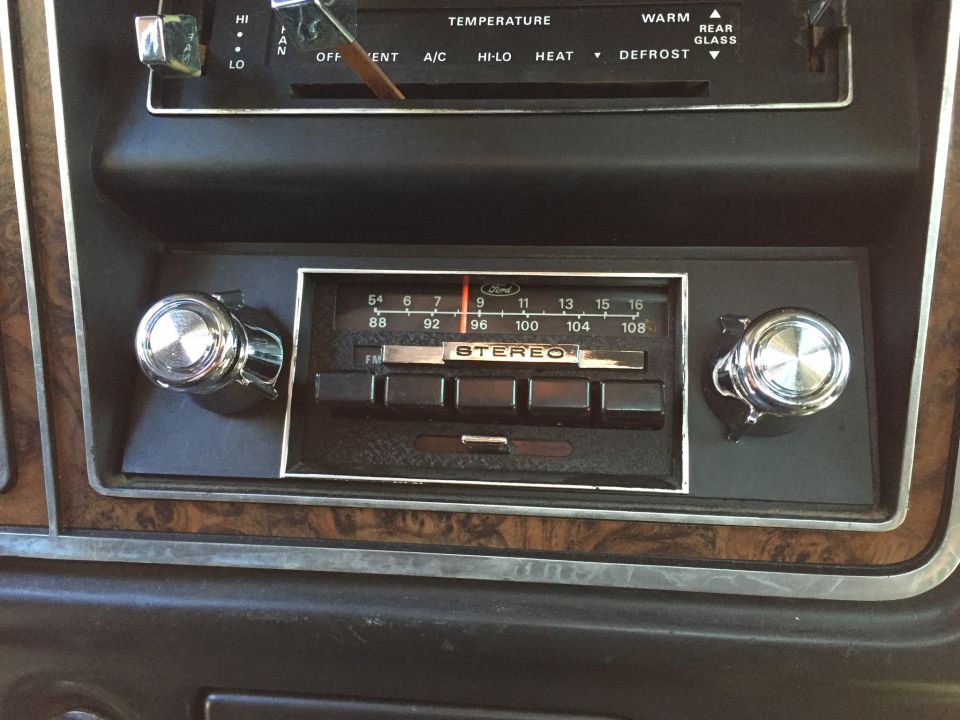 1979 Ford Bronco center console with radio and climate controls