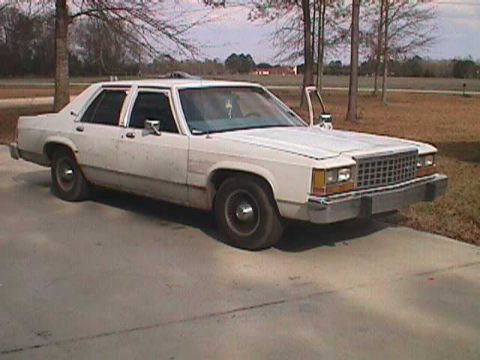 1985 Ford LTD Crown Victoria