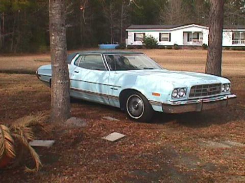 1985 Ford LTD Crown Victoria photo