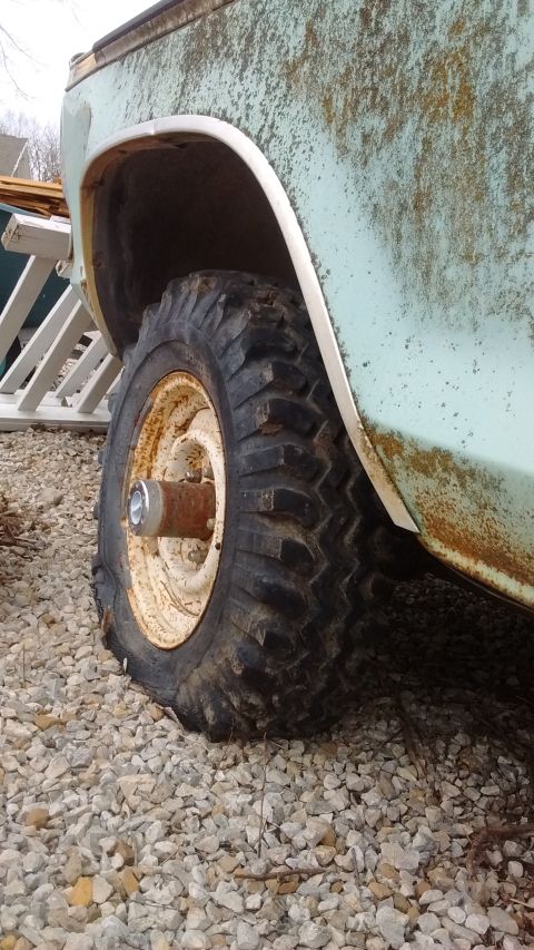 1978 Ford F-150 - Co-op Grip Spur tires. 7x15