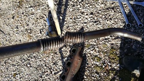 1996 Ford F-250 - Added bonus! EGR tube is junk. Wonder how long it has been split open....
