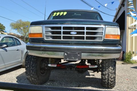 1995 Ford Bronco photo