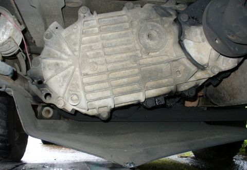 1992 Ford Bronco - Bent transfer case shield, minor leaks.